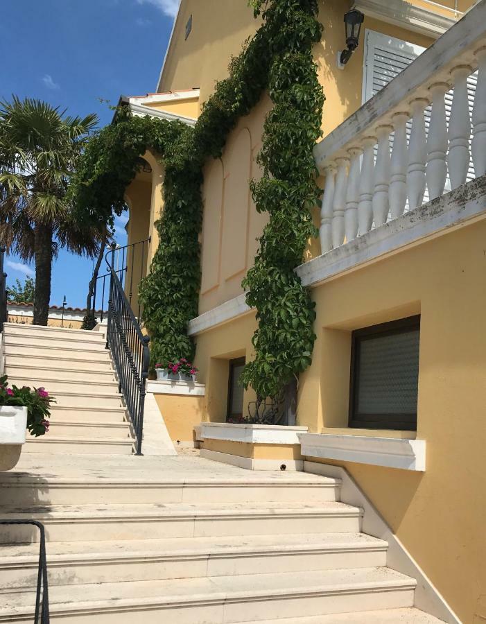 Vila Rojana Vodice Exterior foto